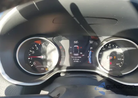 2018 Jeep Compass Latitude из США, поврежденный, VIN 3C4NJDBB8JT270557